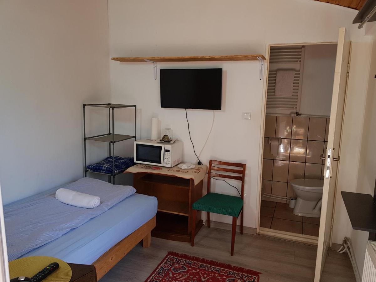 Hompot Accommodation Deva Exterior photo